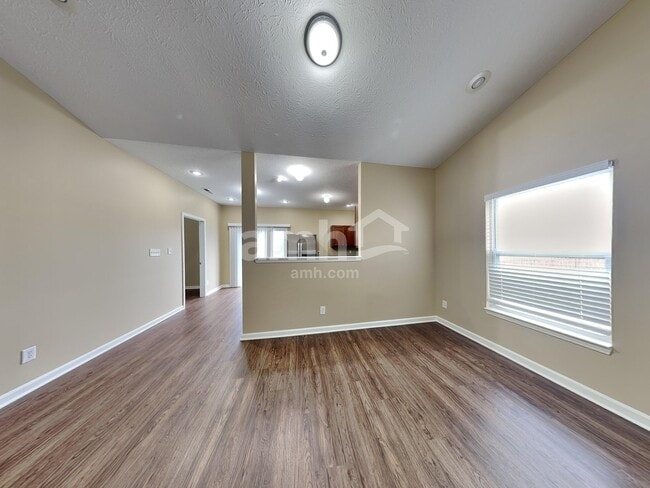 Building Photo - 12602 Brady Ln