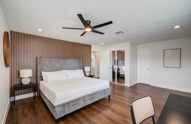 Building Photo - 2103 Radcliffe St