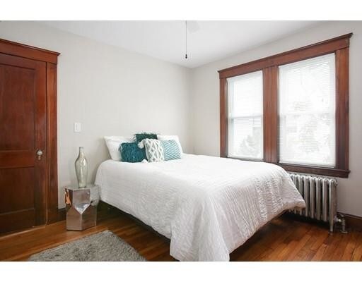 Foto del edificio - 517 Heath St
