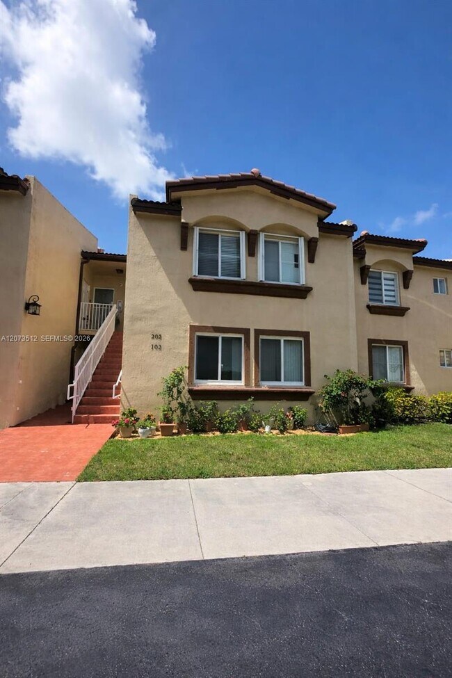 Foto del edificio - 15761 SW 137th Ave