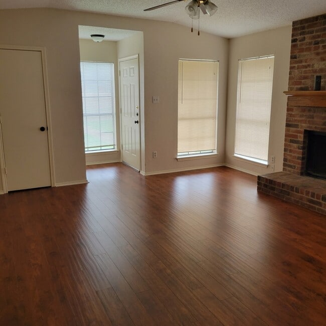 5814 Silver Sage Dr, Haltom City, TX 76137 House Rental in Haltom