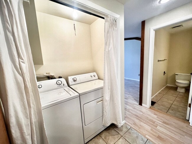 Foto del edificio - 2112 NW Harriman St