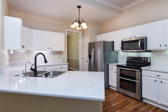 Foto del edificio - 9804 Nottinghill Ln