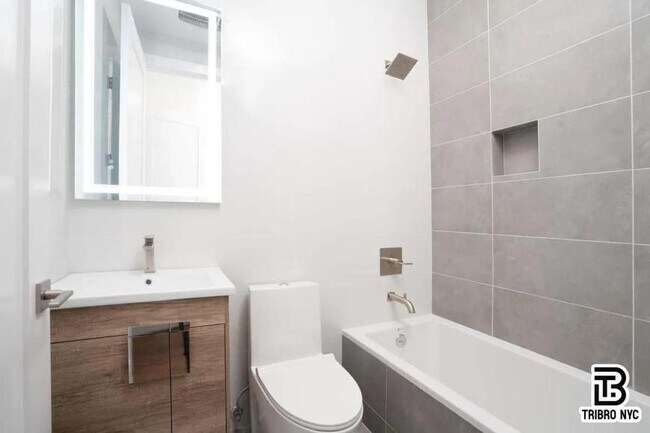 Foto del edificio - 2 bedroom in Brooklyn NY 11206