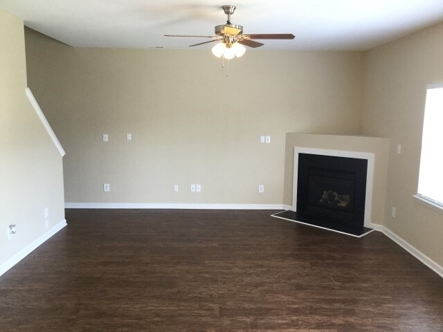 Building Photo - 3006 Forrestal Drive