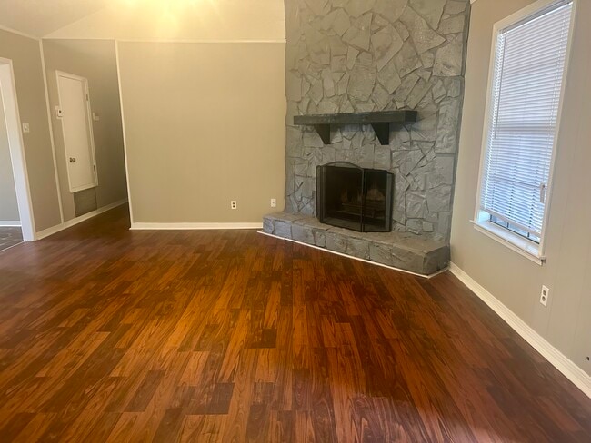 Foto del edificio - 2301 Cedar Ky