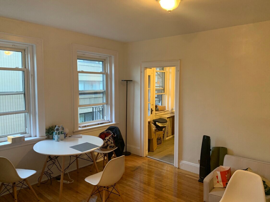 Foto principal - 249 Chestnut Hill Ave