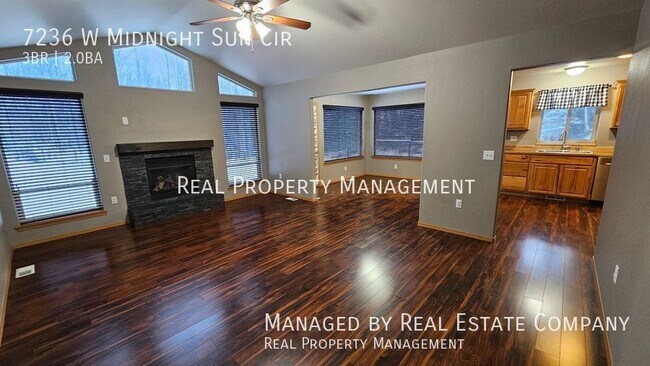 Foto del edificio - Gorgeous Newer Construction Ranch Style Th...