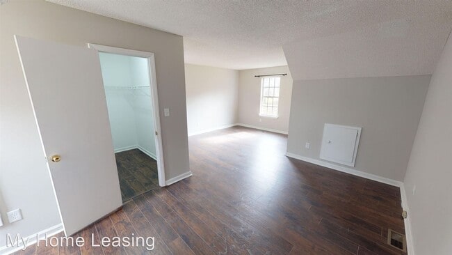 Foto del edificio - 4 br, 2 bath House - 6104 Sunbridge Ct.