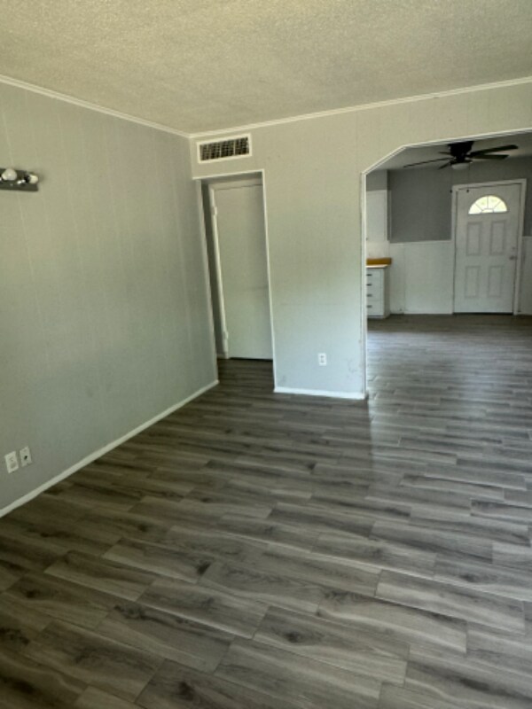 Foto del edificio - 1129 E 24th St