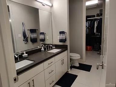Foto del edificio - 1229 Ozark Ave