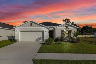 Building Photo - 2547 Zachary Taylor Wy