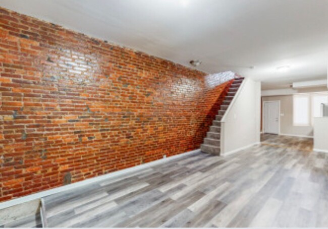 Building Photo - Welcome Home!