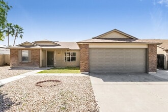 Building Photo - 8023 W Krall St