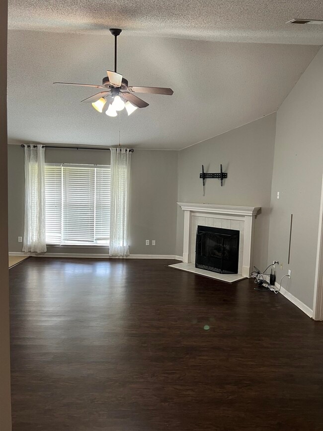 Foto del edificio - 9837 Oldham Dr