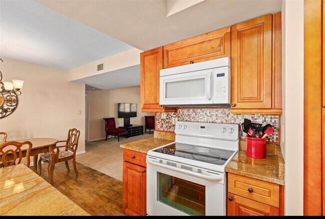 Foto del edificio - 401 NW 39th Rd