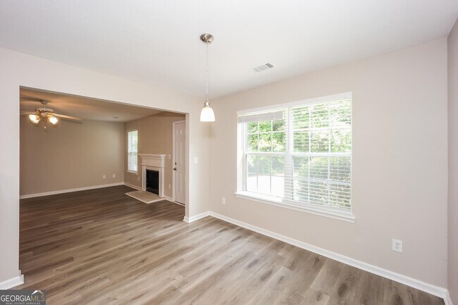 Foto del edificio - 4614 Raven Wood Loop