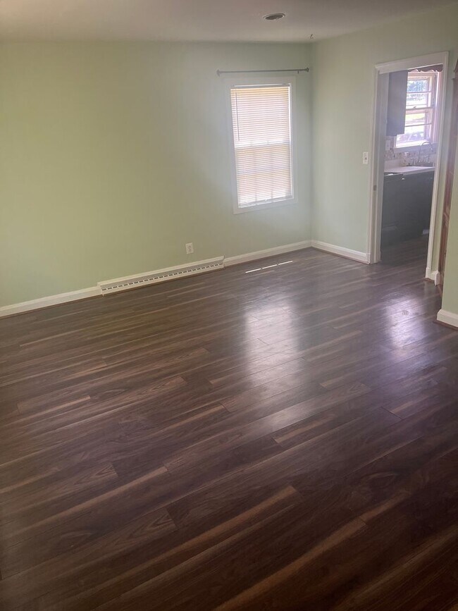 Foto del edificio - 4200 Deer Park Rd