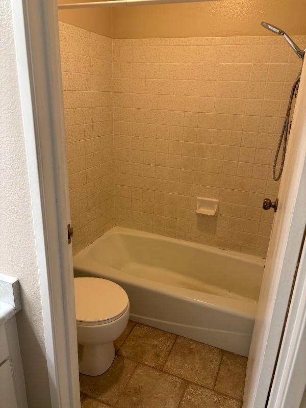 Building Photo - 31 E River Haven Cir