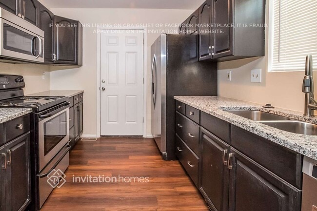 Foto del edificio - 612 Rye Ridge Rd