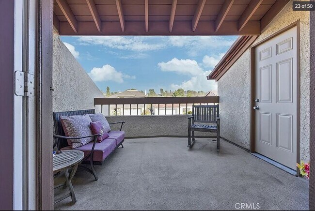 Building Photo - 28161 Haria