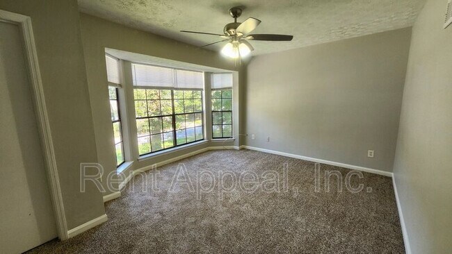 Foto del edificio - 6915 Babbling Brook Dr