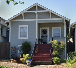 Building Photo - 821 Virginia St