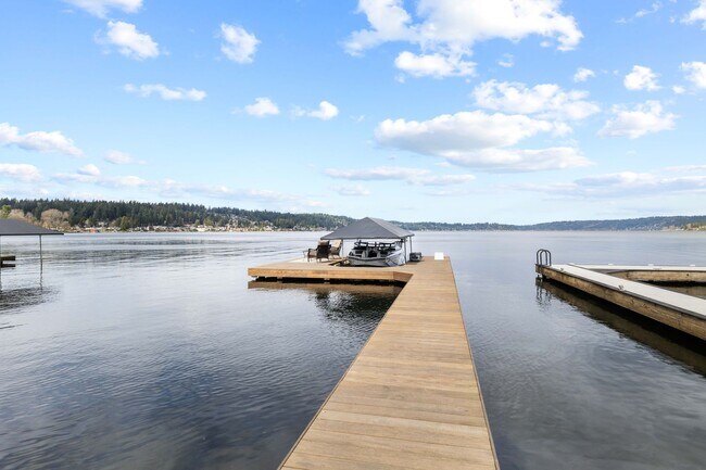 Foto del edificio - 4Bd/4.75Ba Bellevue Home