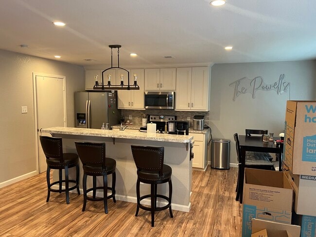 Building Photo - 6520 Finch