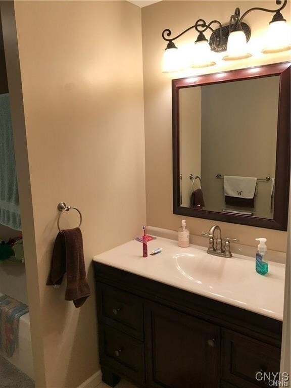 Building Photo - 104 Stone Dr