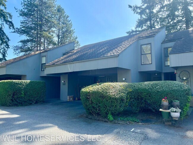 Building Photo - 2 br, 1.5 bath House - 6421 139th Place NE...