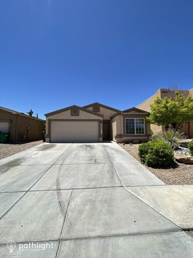 Primary Photo - 4 br, 2 bath House - 3909 Desert Willow Dr...