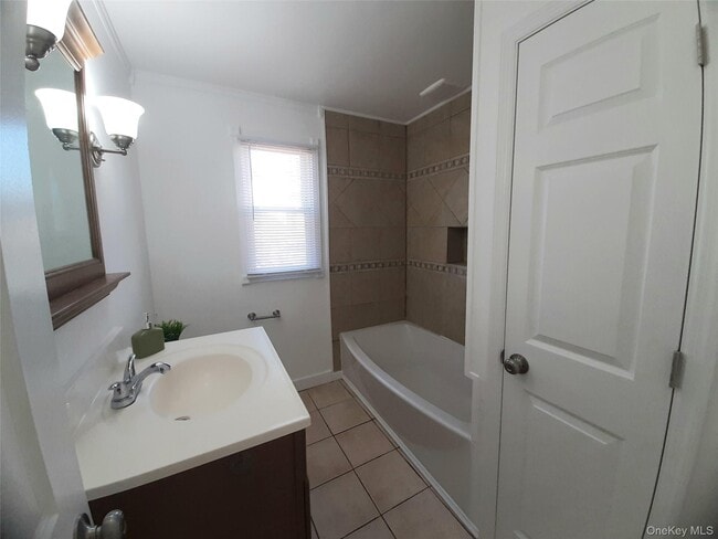 Foto del edificio - 1288 NY-9G