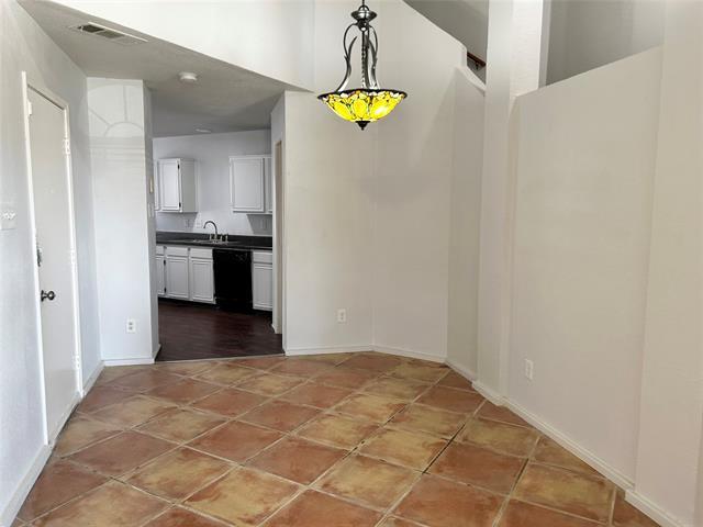 Foto del edificio - 12643 Bluffview Dr