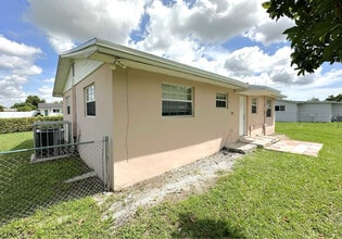 Building Photo - 11520 SW 193rd St