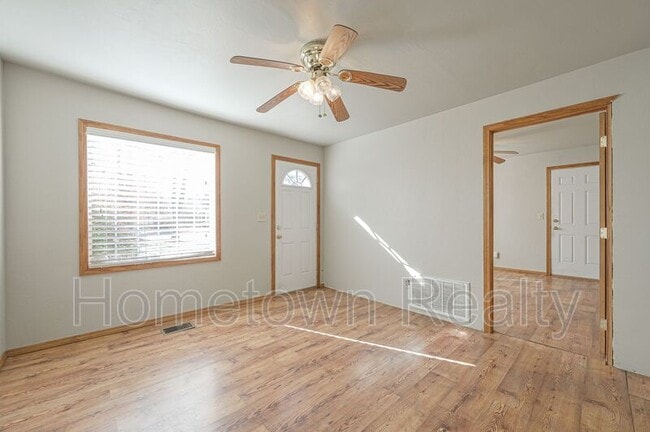 Building Photo - 1127 W Eufaula St
