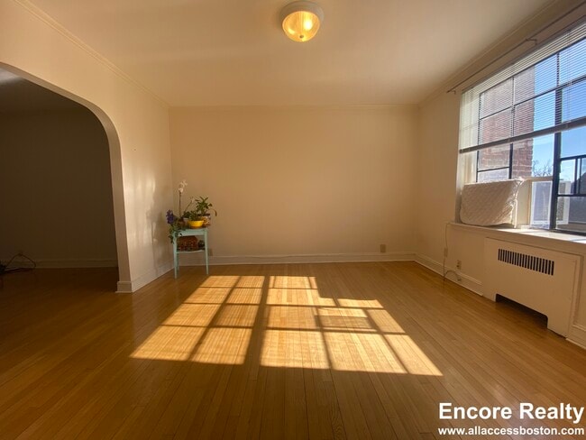 Foto del edificio - 61 Longwood Ave