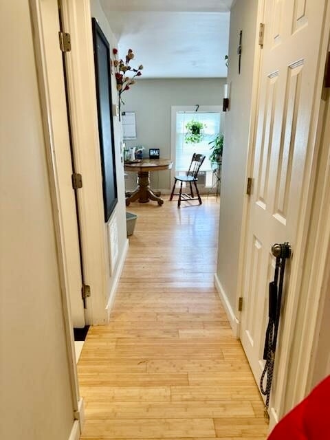 Front hallway - 185 Elm St