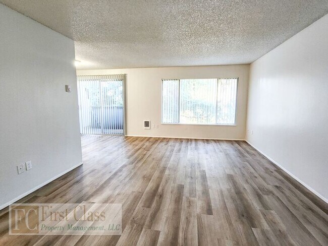 Foto del edificio - 1376 NE 186th Ave