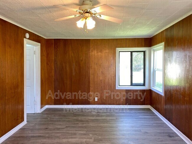 Foto del edificio - 1415 W 4th St