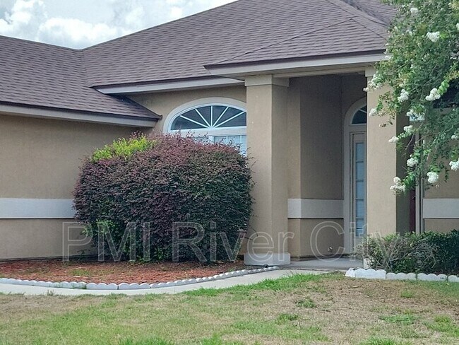 Foto del edificio - 8592 Falling Springs Dr
