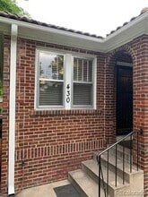Building Photo - 430 S Corona St