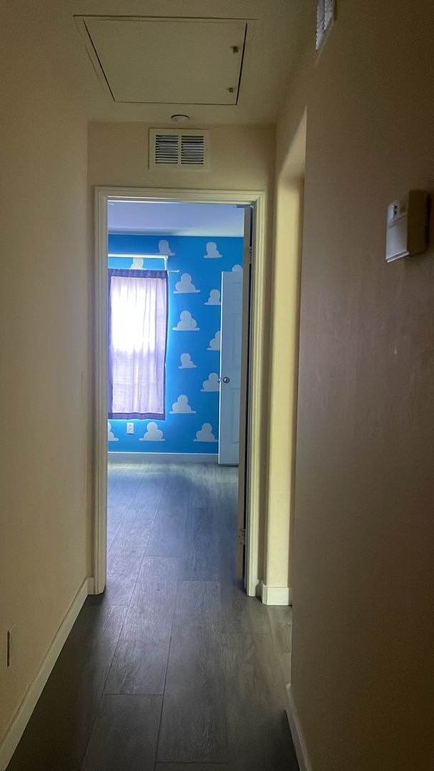 Foto del edificio - 3 bedrooms townhome in Eastlake