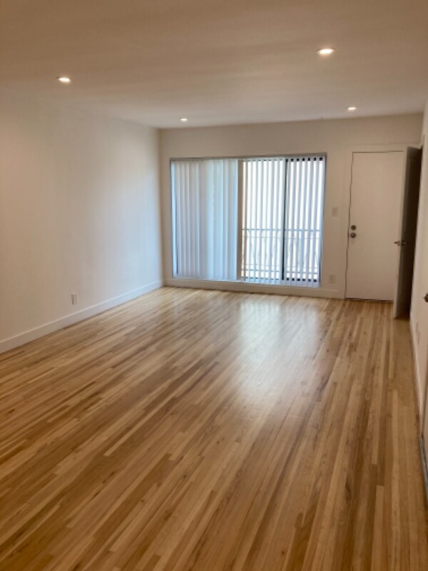 Foto del edificio - 852 S Lucerne Blvd
