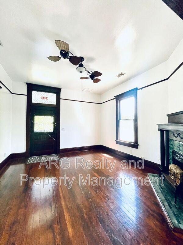 Foto del edificio - 487 Boulevard SE