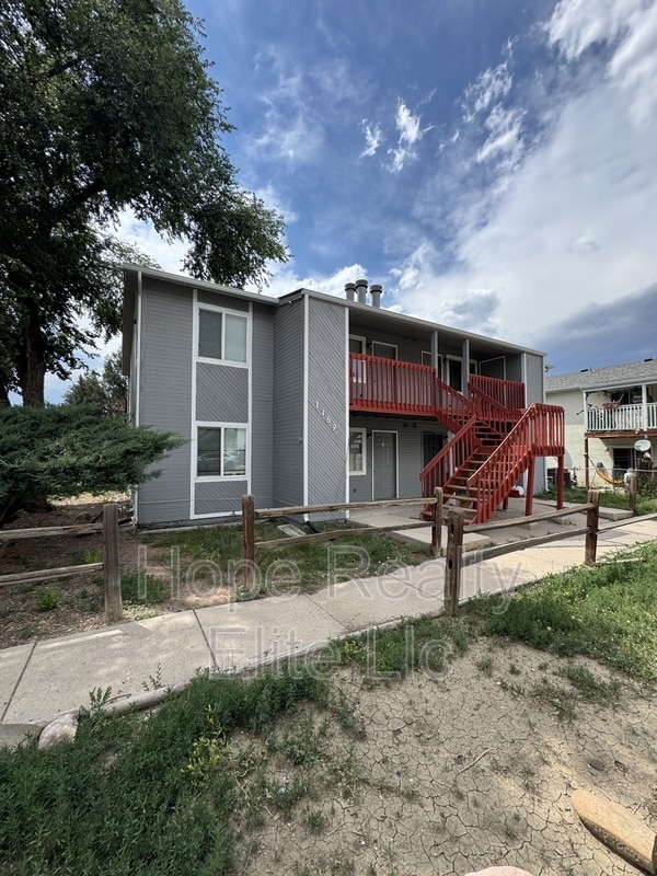 Building Photo - 1169 Mazatlan Cir