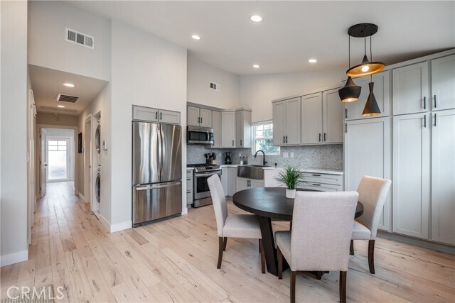 Foto del edificio - 4039 Clayton Ave W