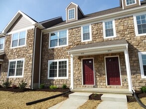 Building Photo - 852 Byler Cir