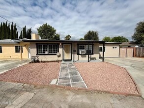 Building Photo - 8735 E Fairview Ave
