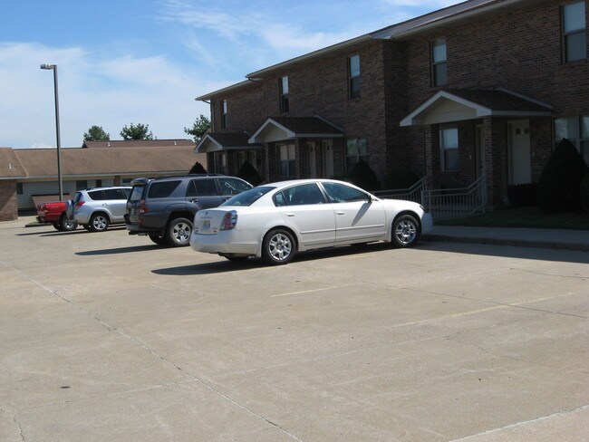 Building Photo - 2704 Independence St